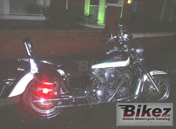 1997 Kawasaki VN 1500 Classic photo